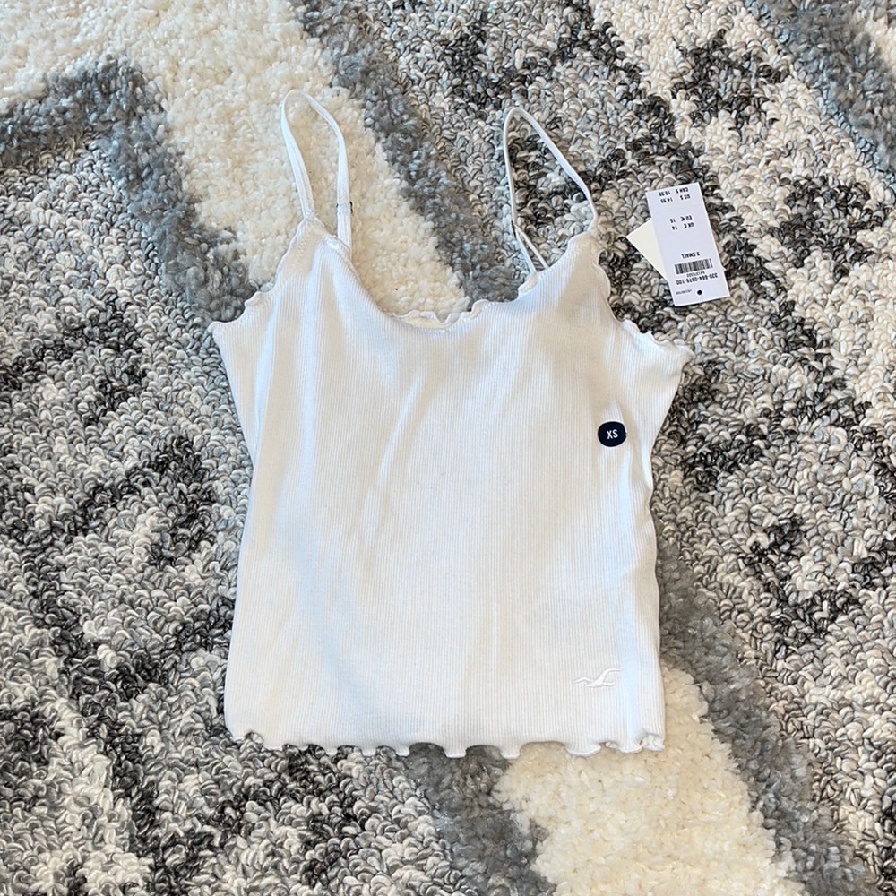 NWT ruffle white crop hollister tan XS
